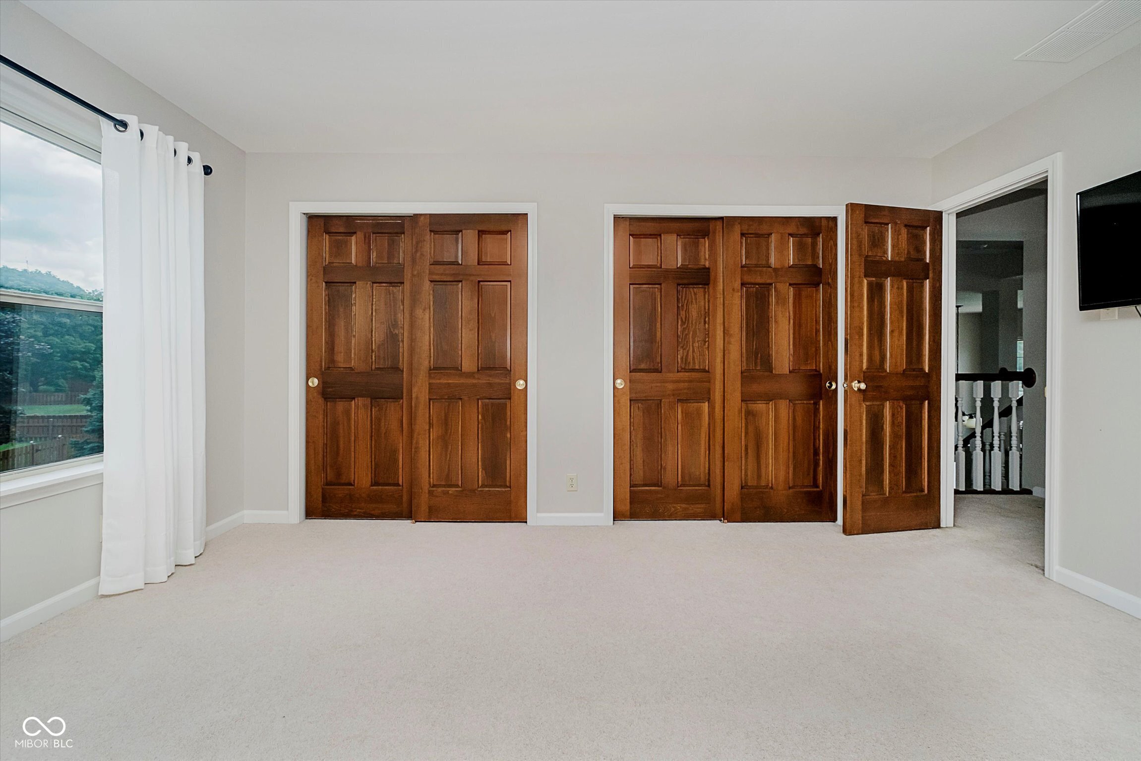 10518 Greenway Drive
