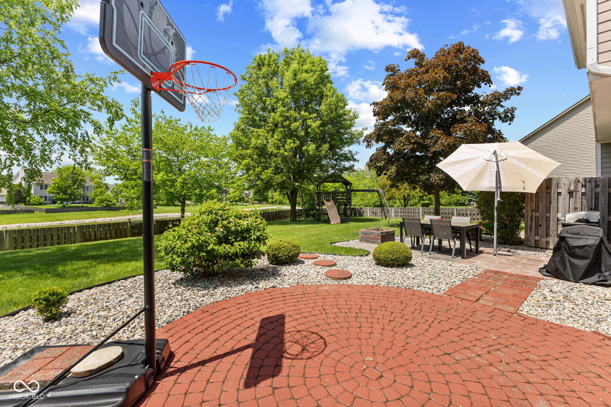 10988 Eaton Court