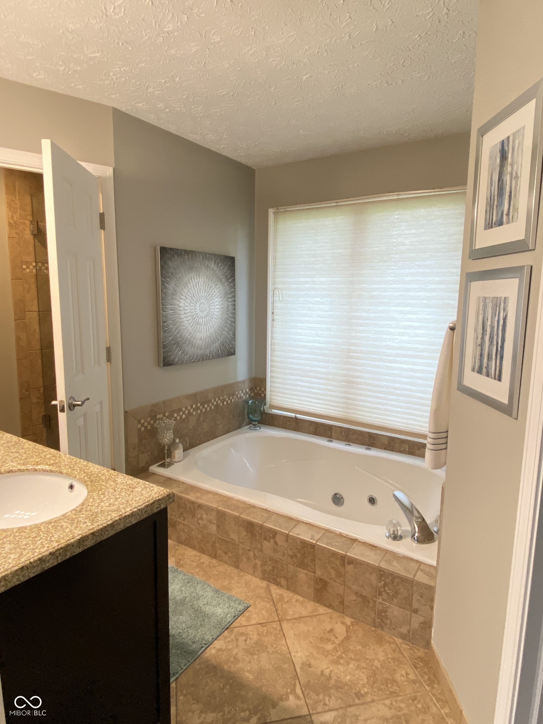 12231 Valley View Circle