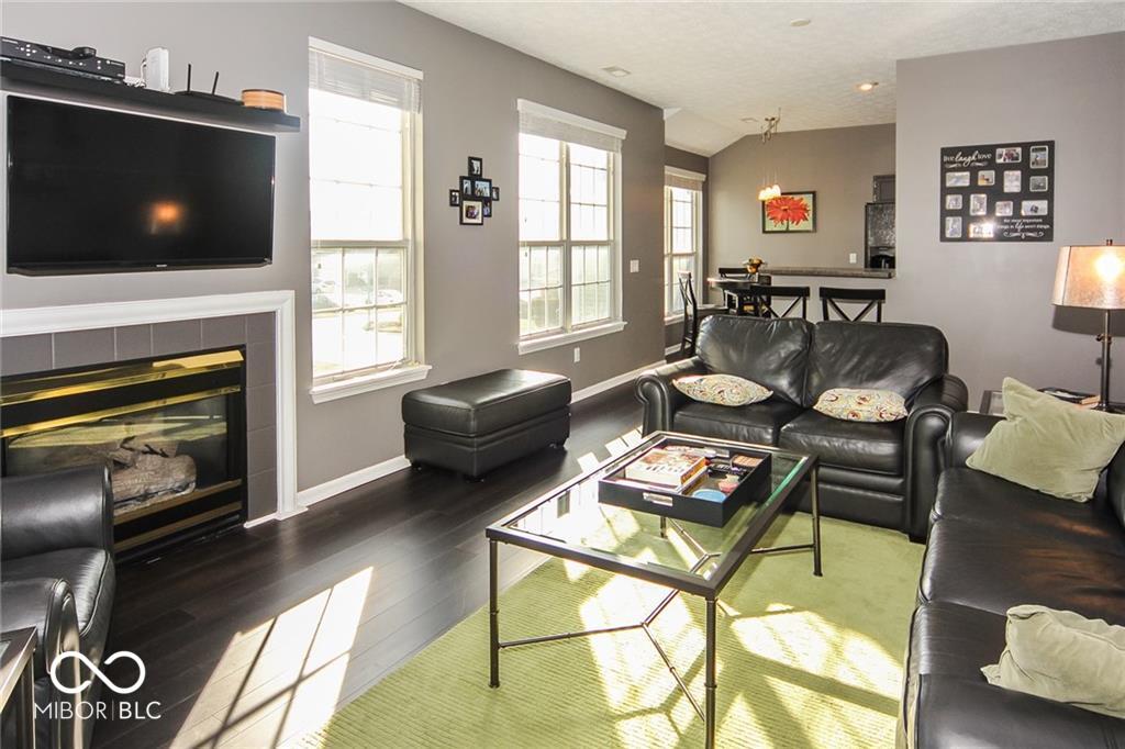 20852 Waterscape Way
