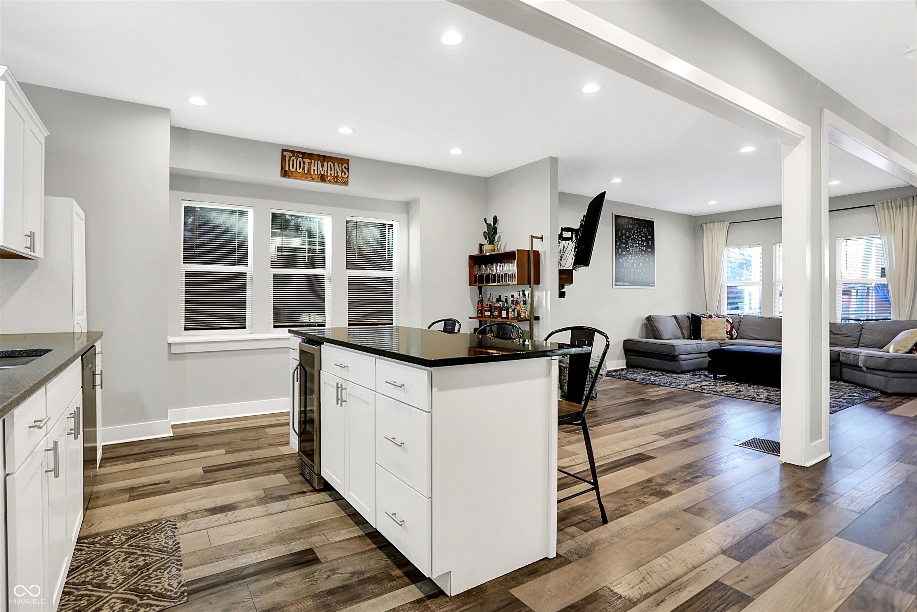 3145 N New Jersey Street