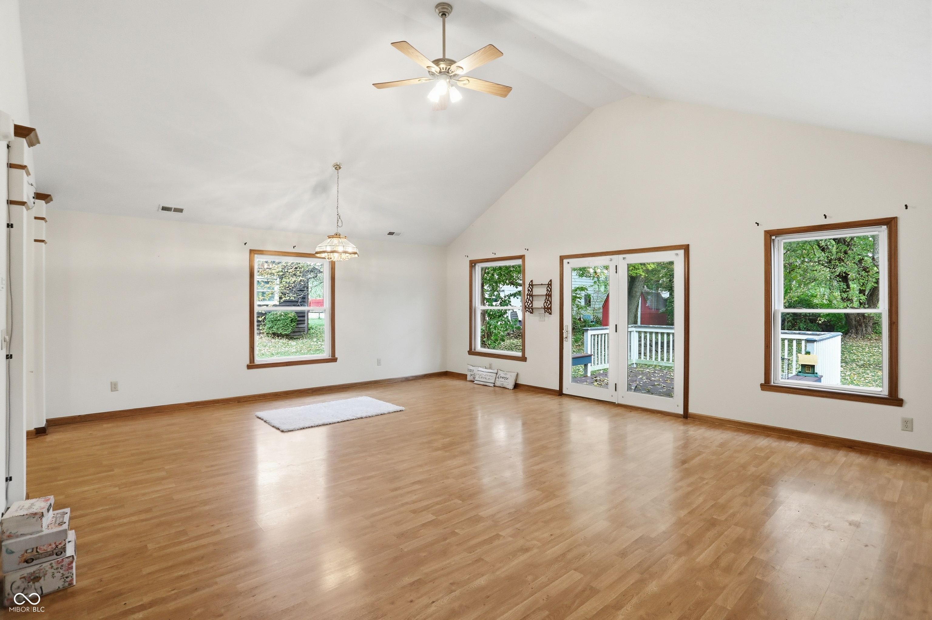 12674 Woodville Street