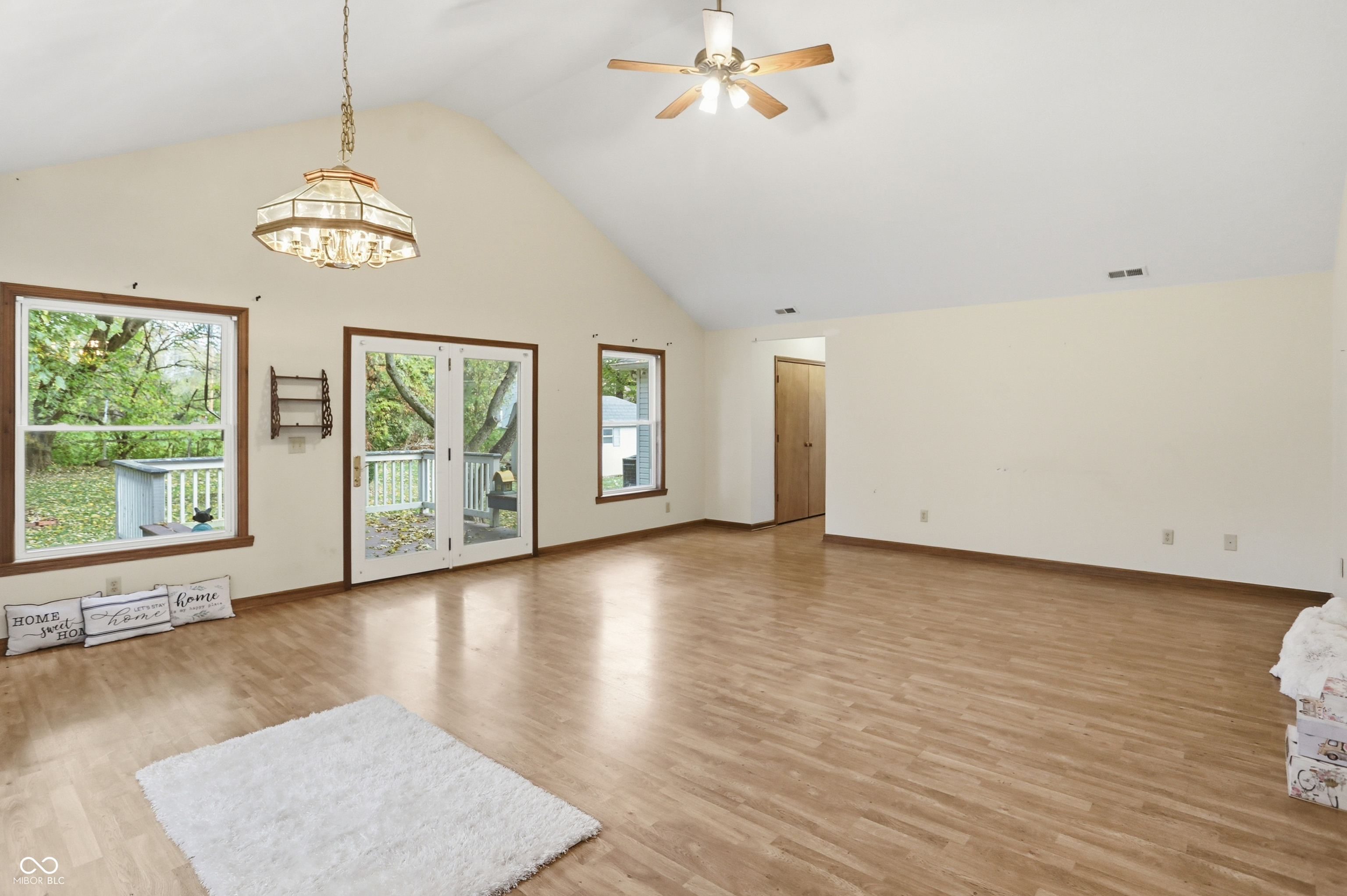 12674 Woodville Street