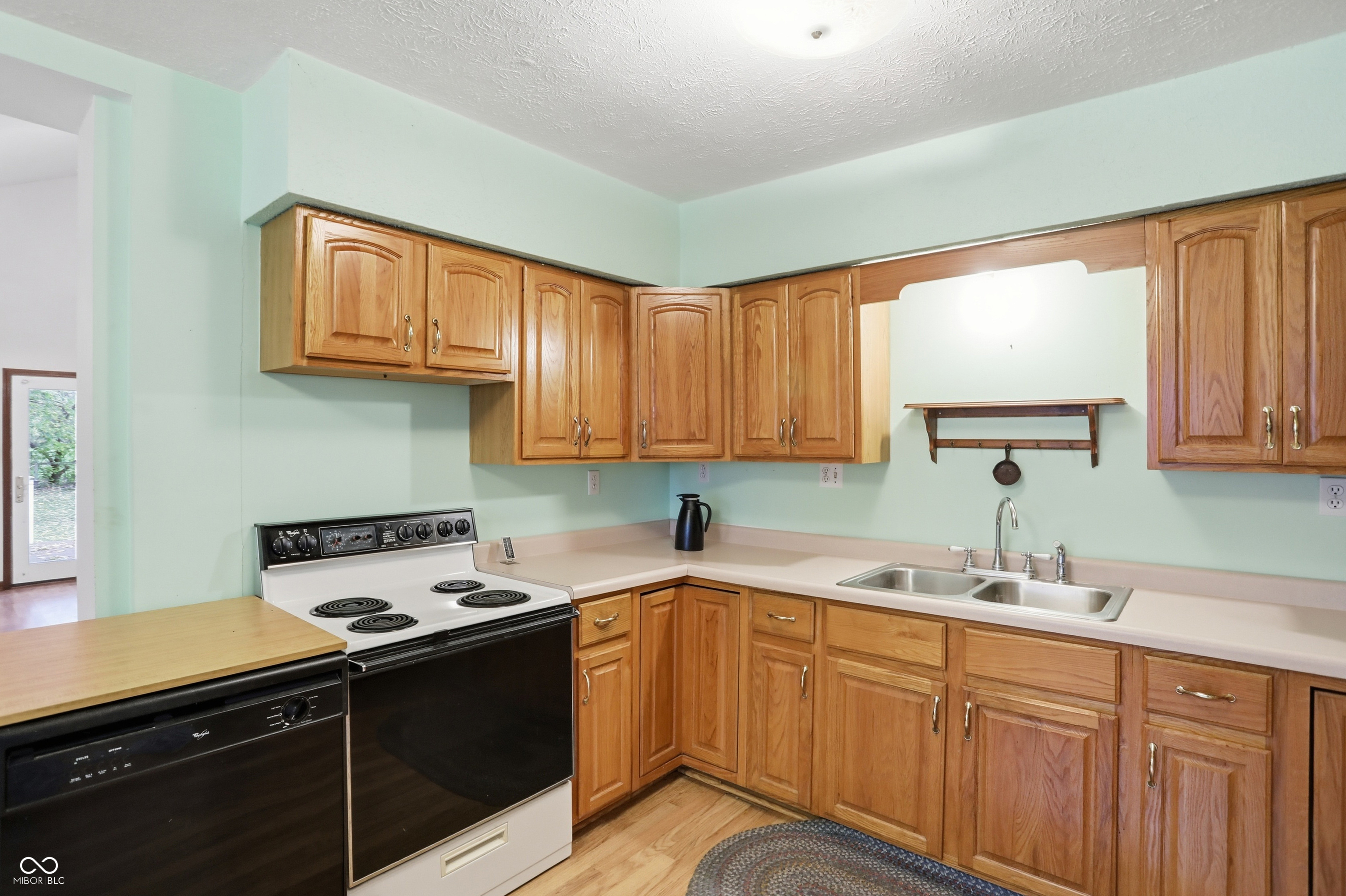 12674 Woodville Street