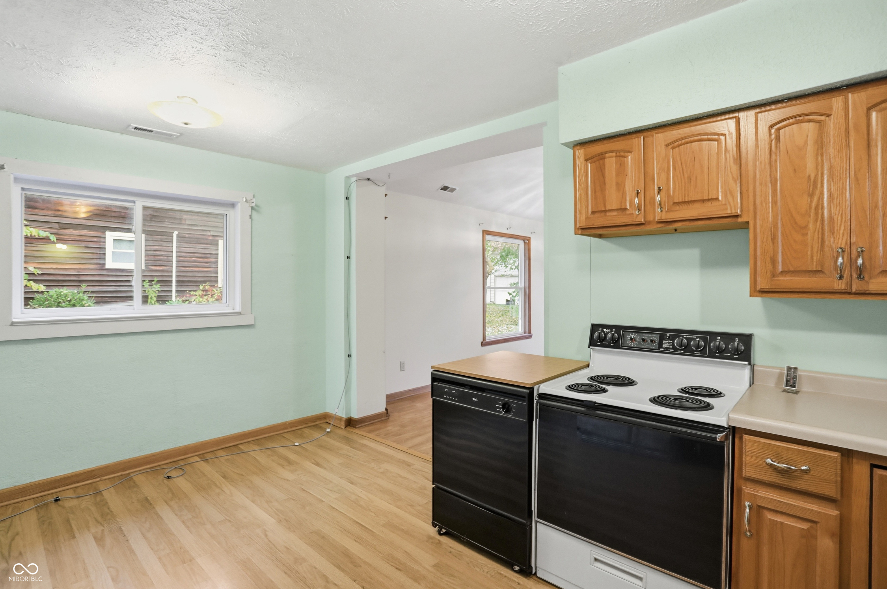 12674 Woodville Street