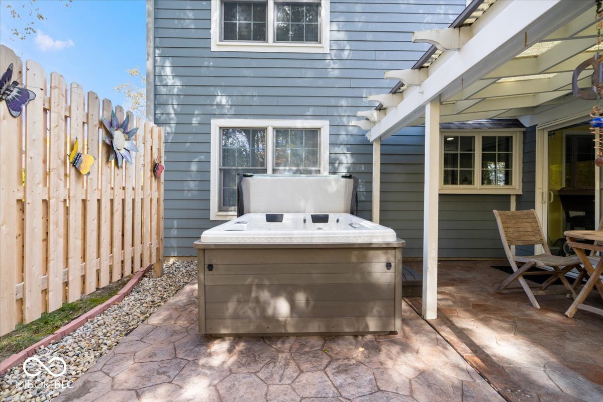 6525 Manchester Drive