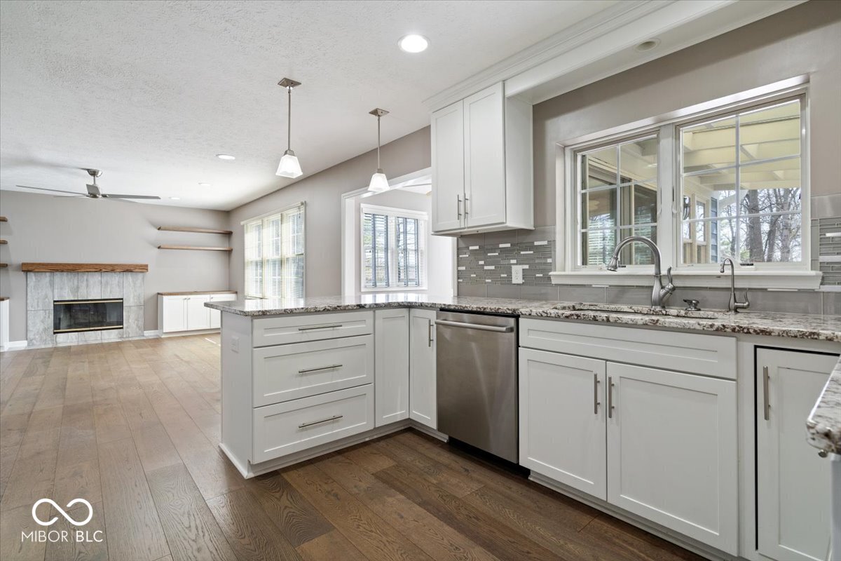 6525 Manchester Drive