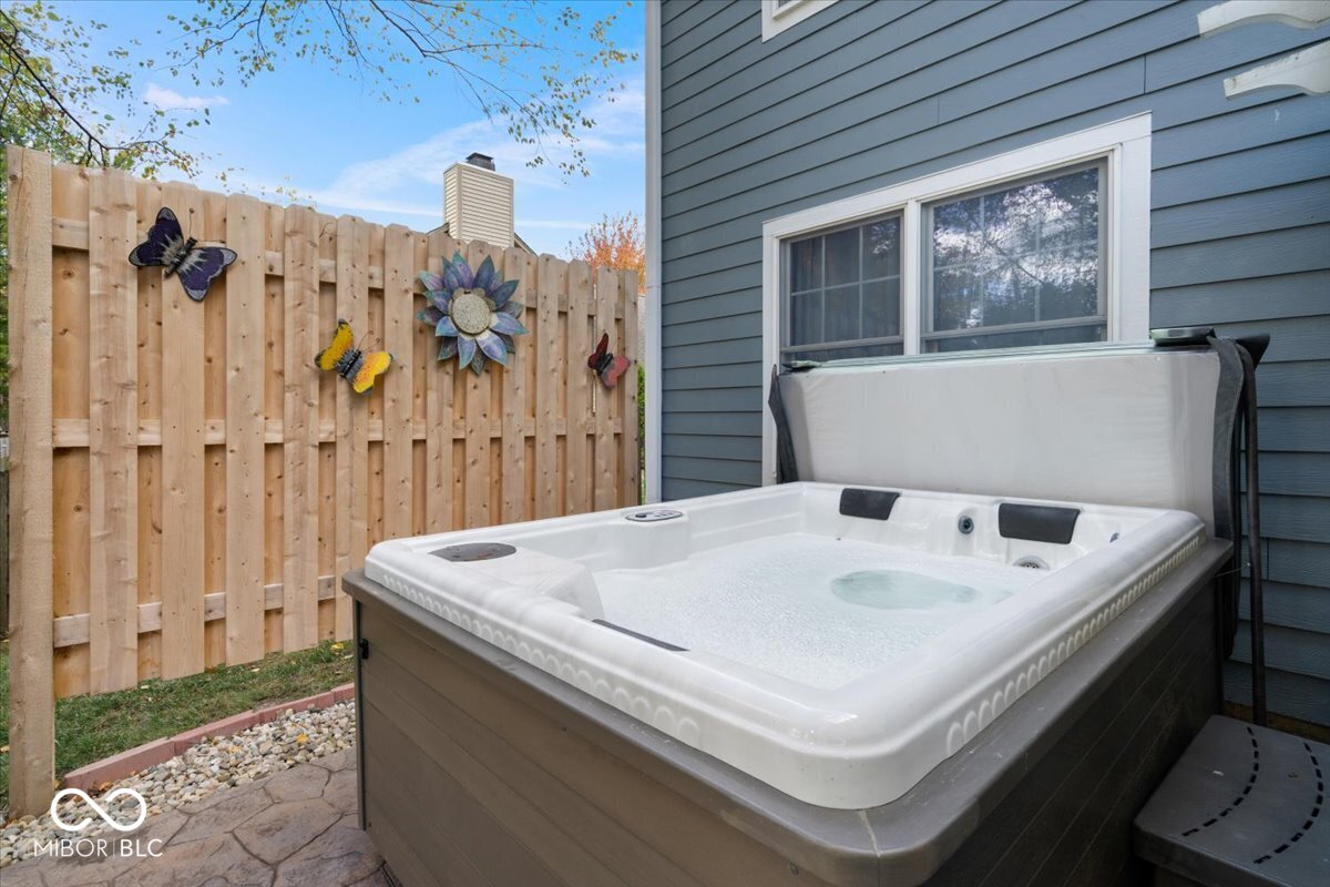 6525 Manchester Drive