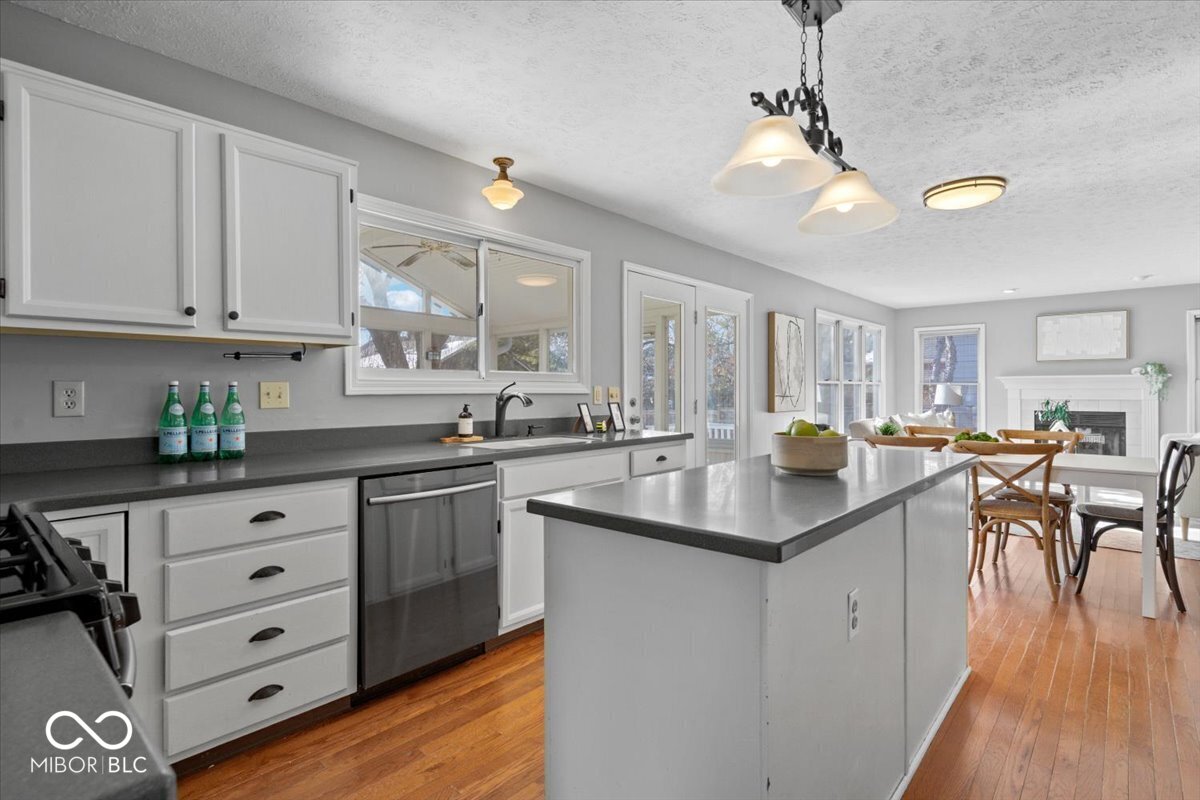 7411 Bramblewood Lane