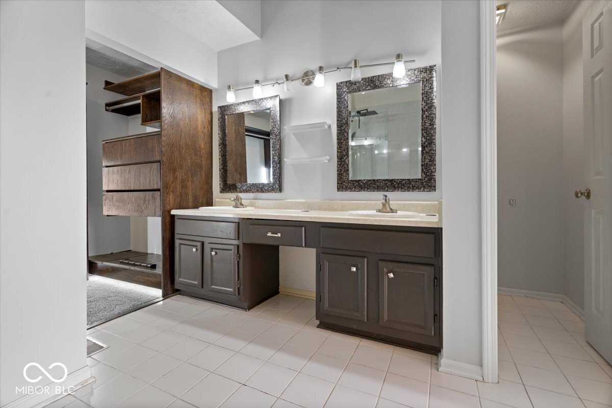 7411 Bramblewood Lane