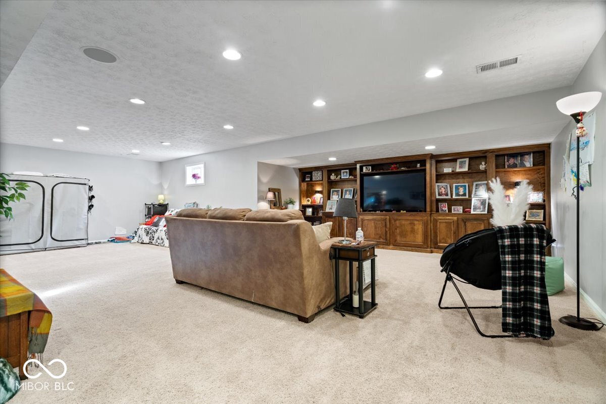 6532 Briarwood Place