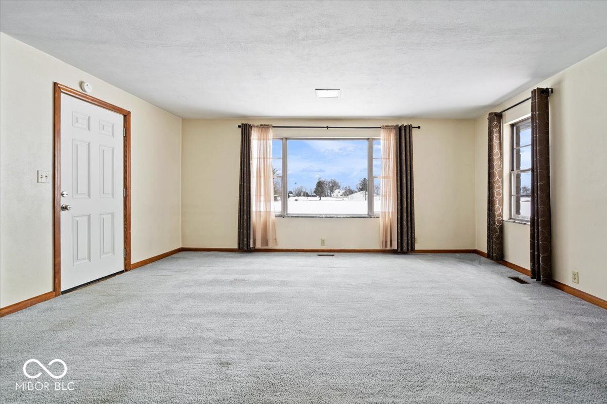 3 E County Road 900 N