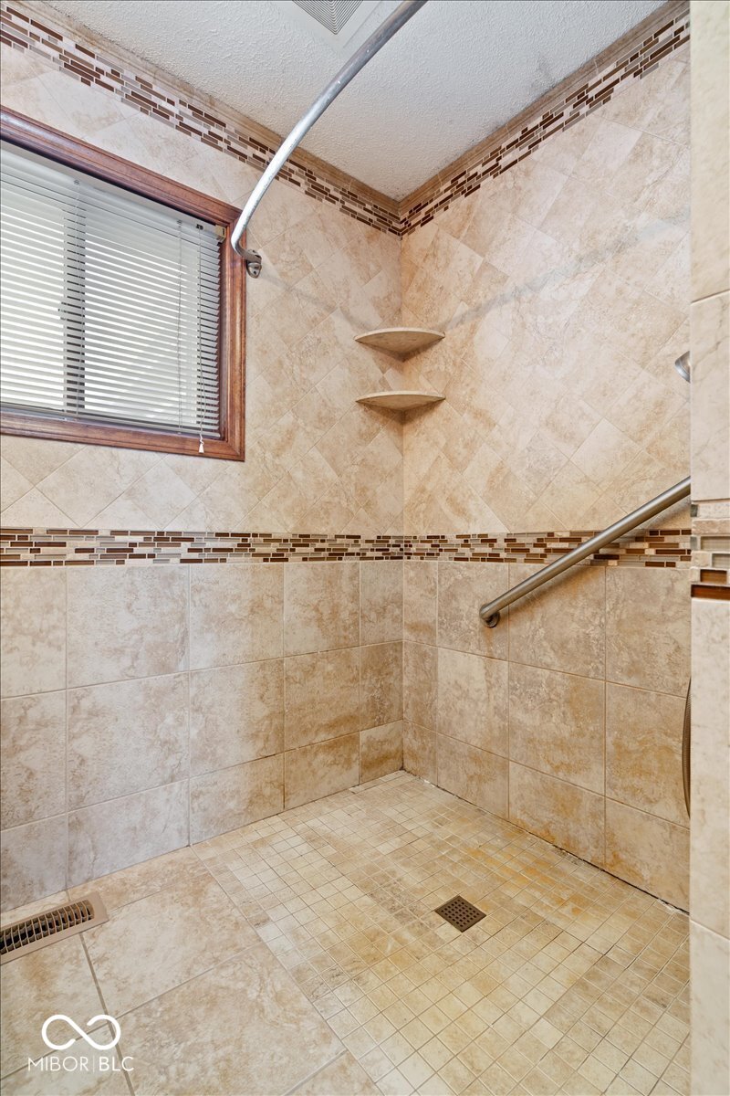 3 E County Road 900 N