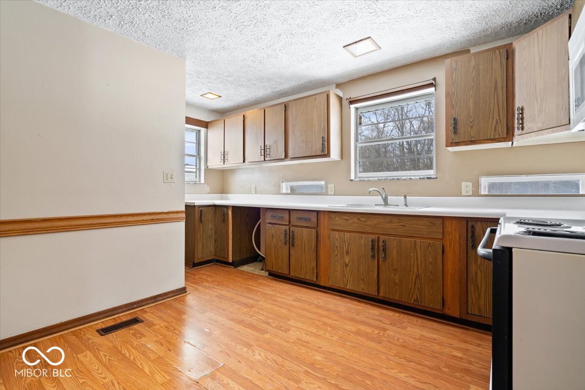 3 E County Road 900 N