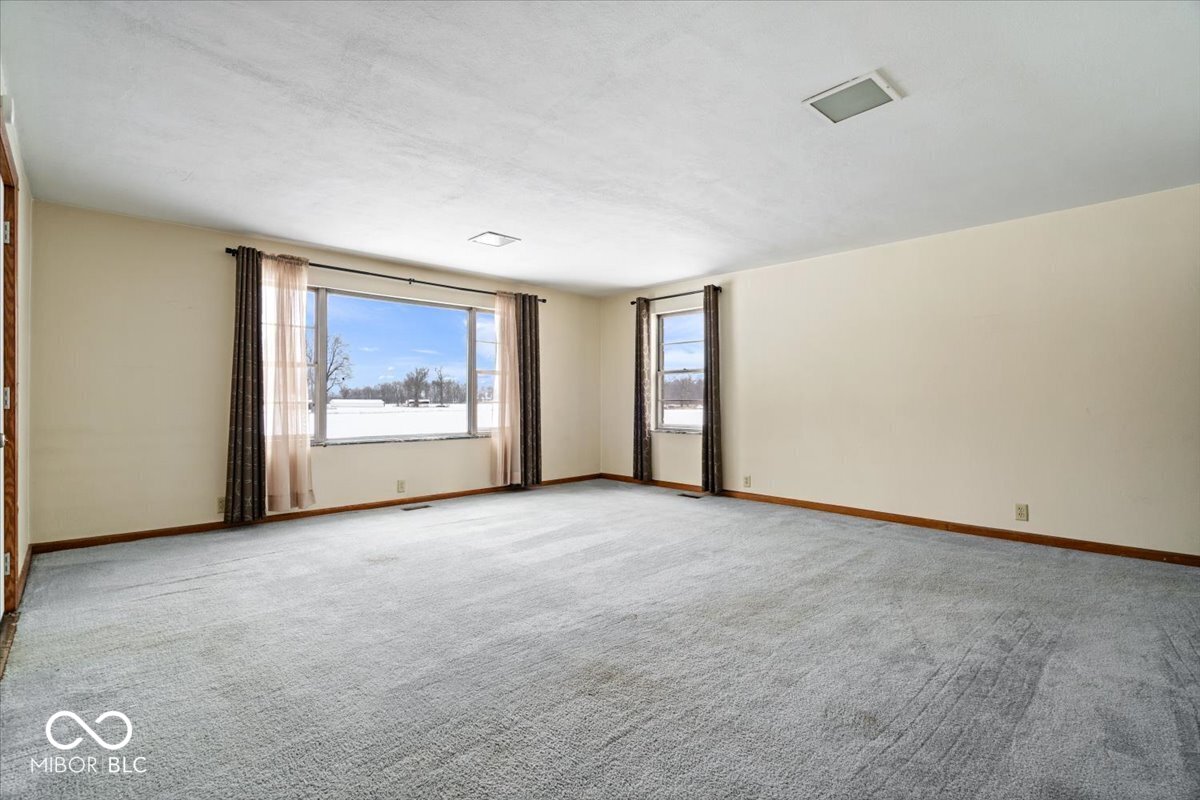 3 E County Road 900 N