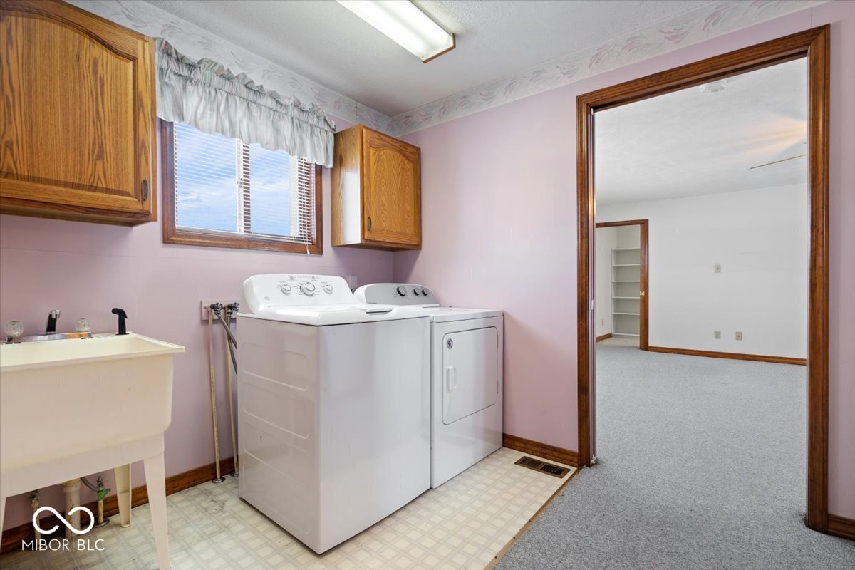 3 E County Road 900 N