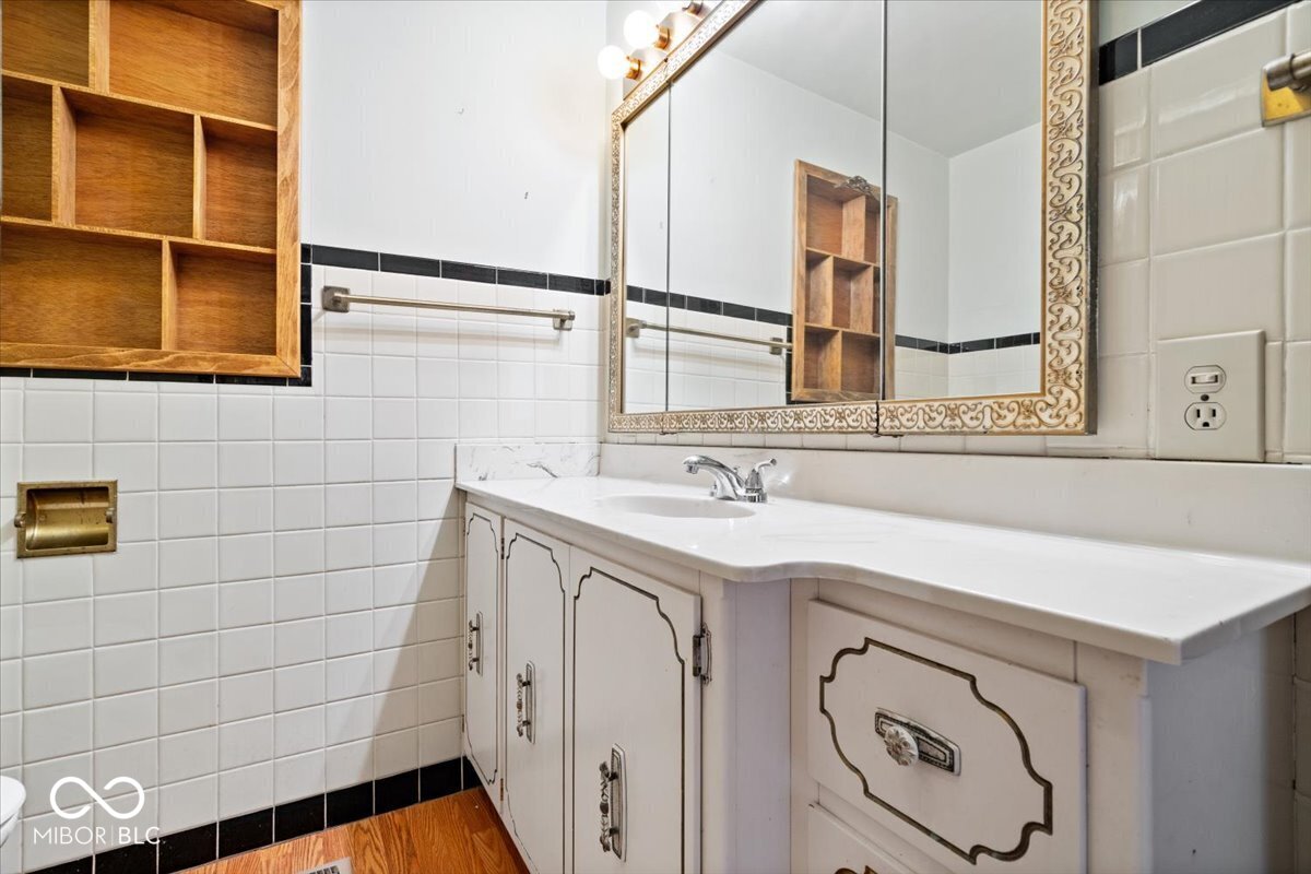 3 E County Road 900 N