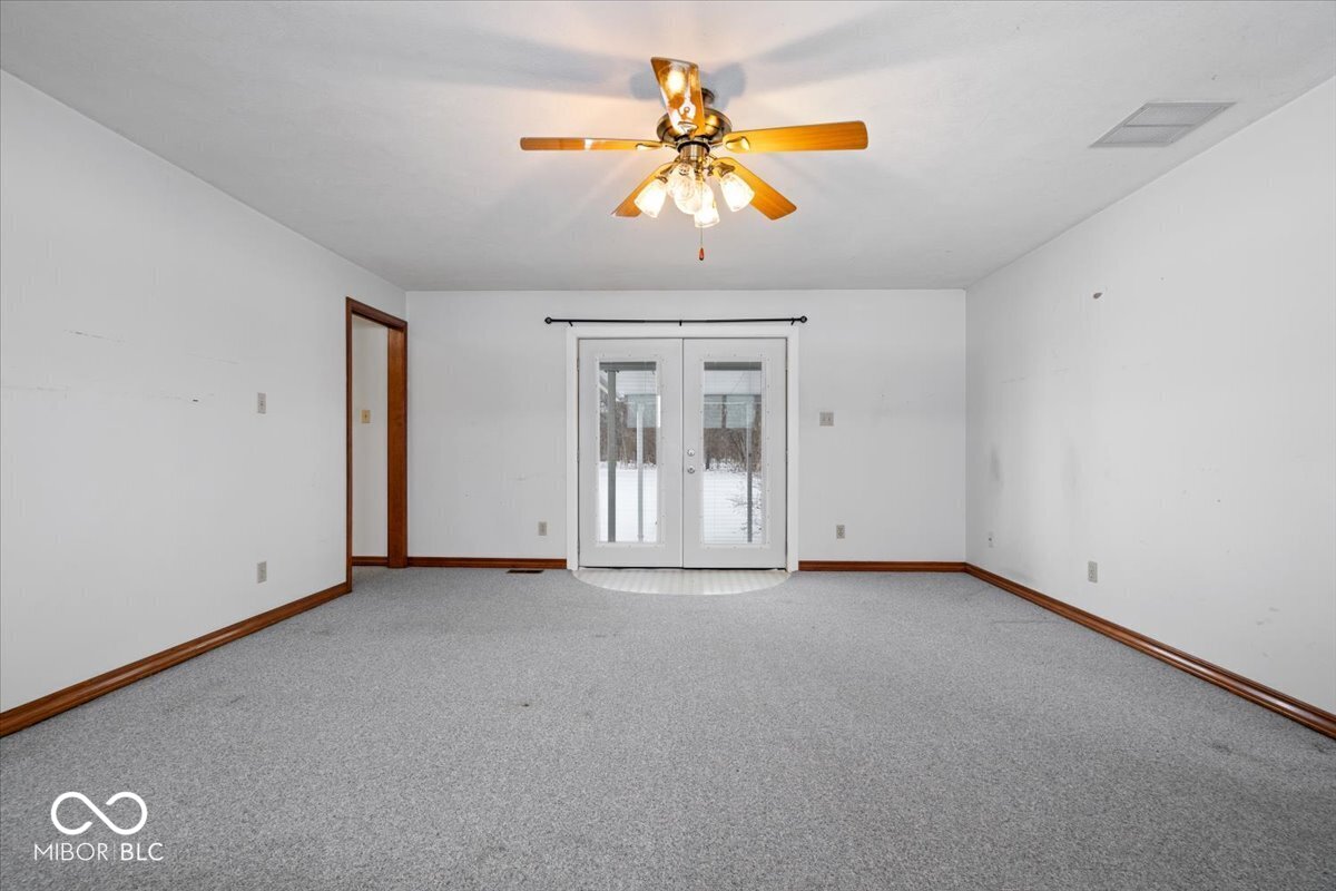 3 E County Road 900 N