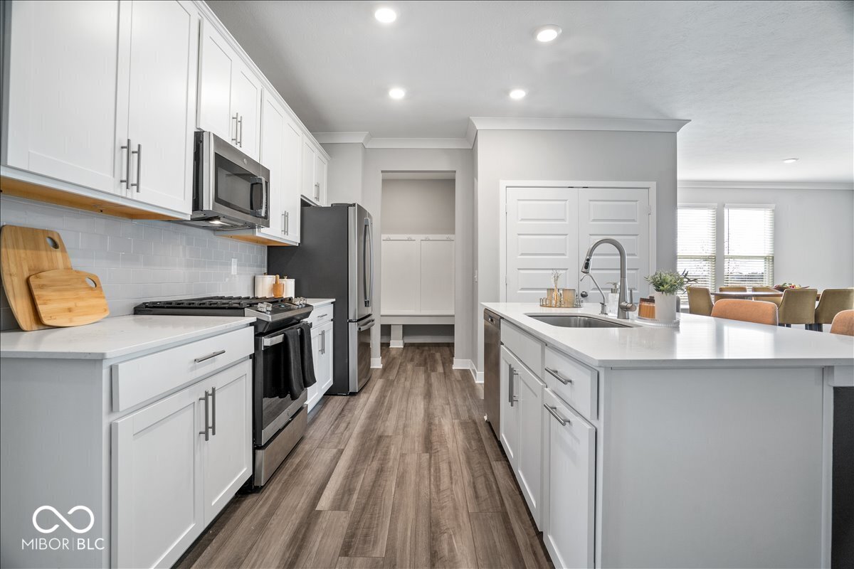 6988 Covington Street