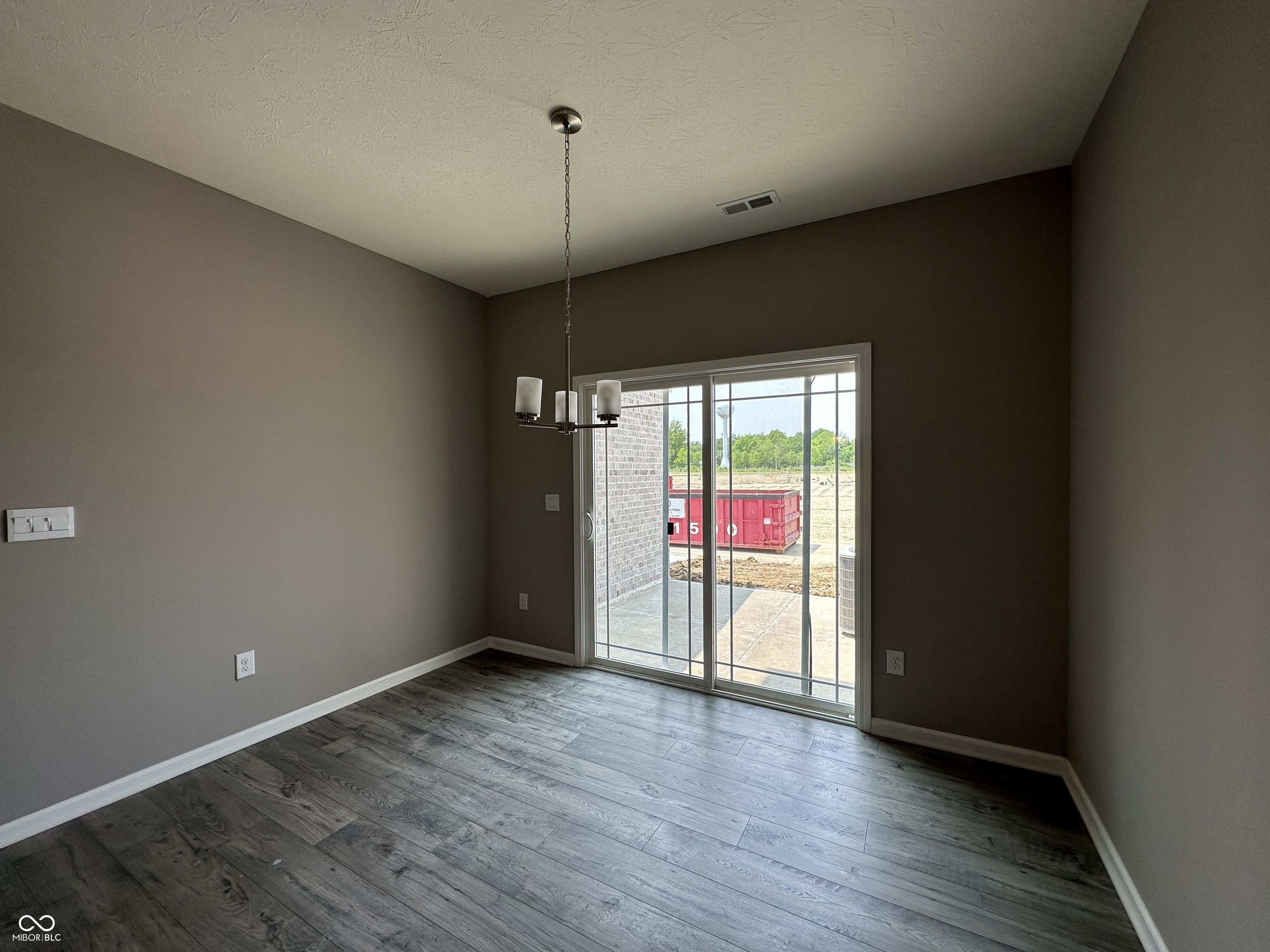 2838 Maricopa Boulevard