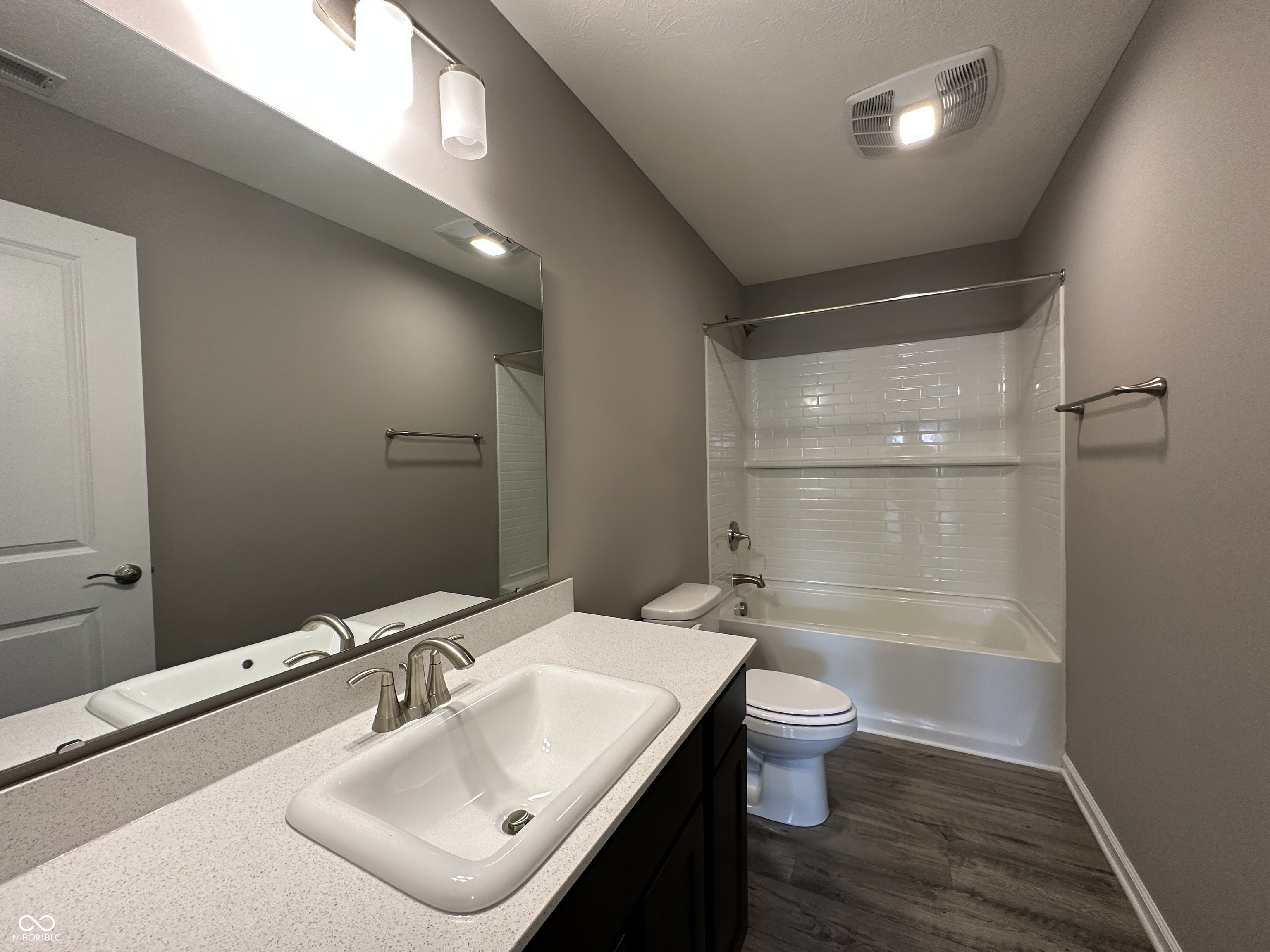 2838 Maricopa Boulevard