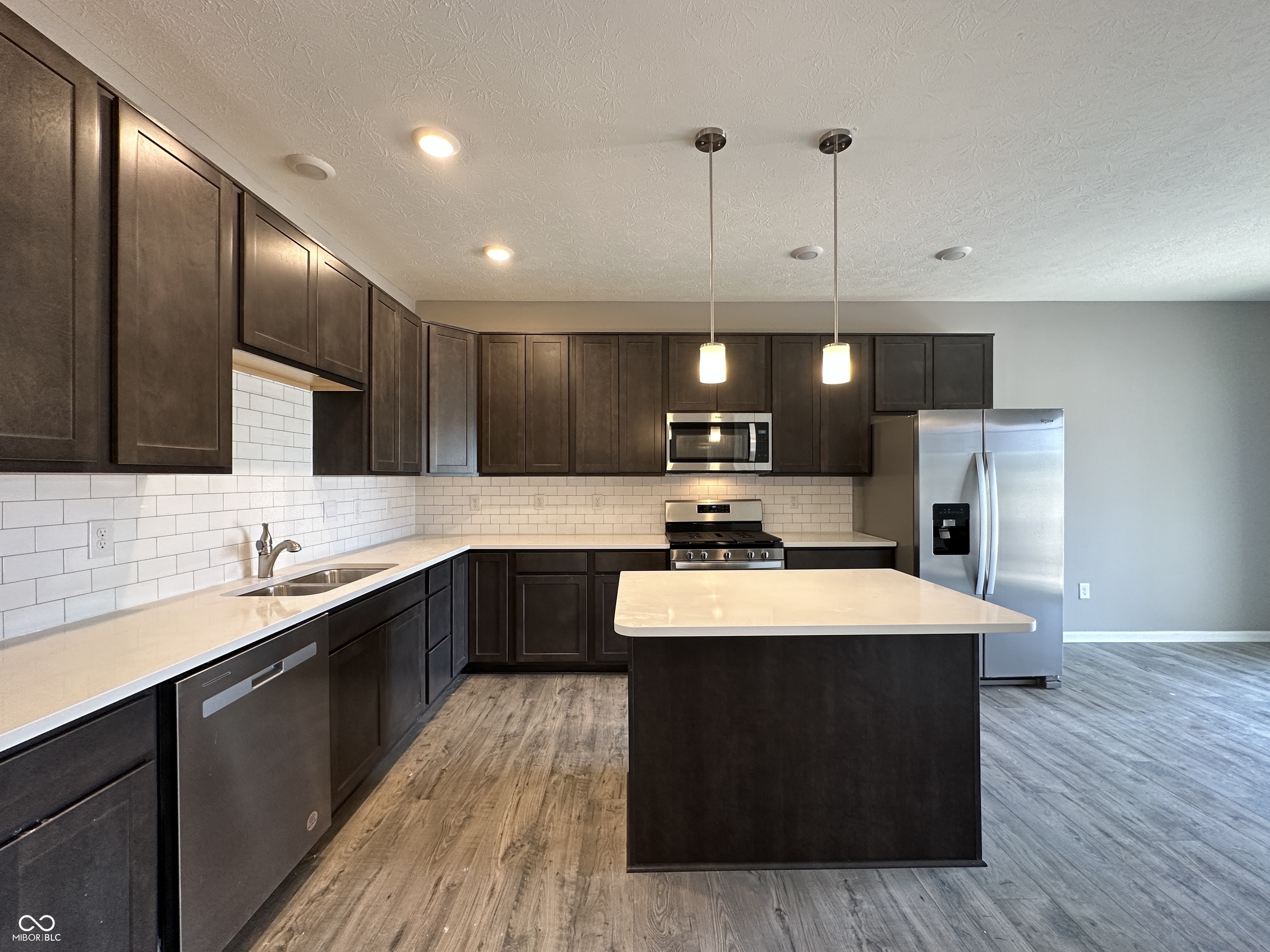 2838 Maricopa Boulevard