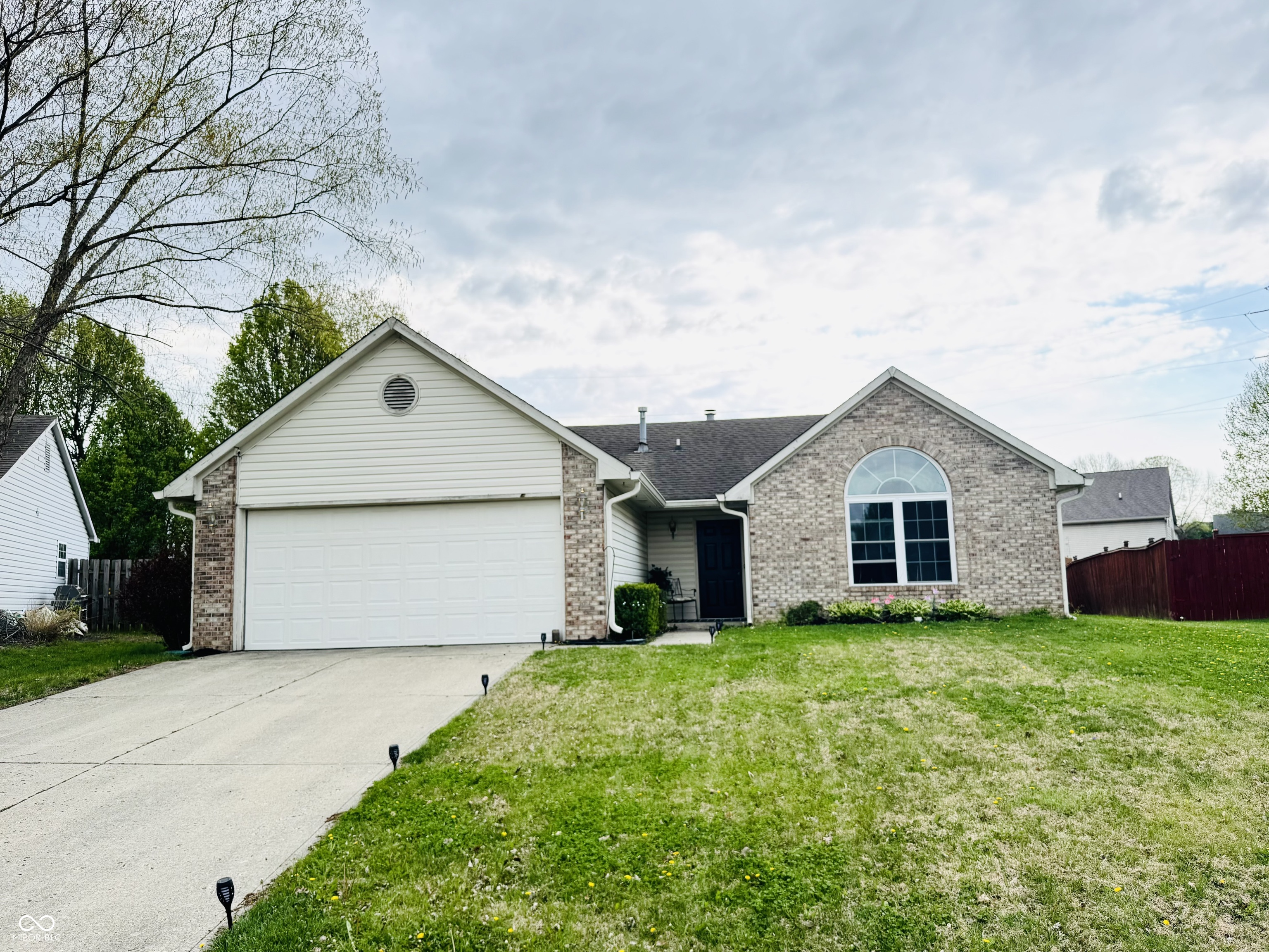 831 Queensgate Drive