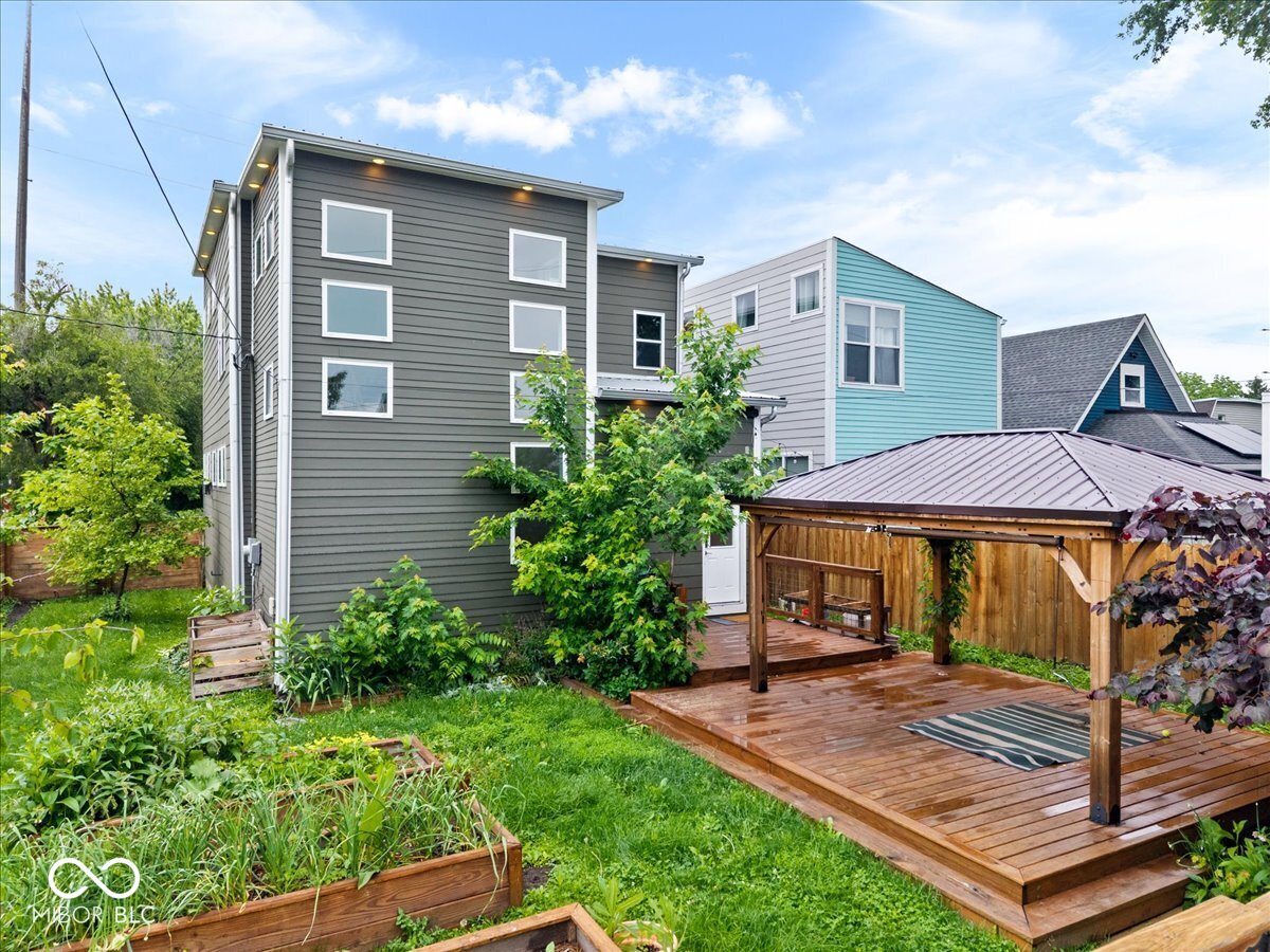 1501 English Avenue