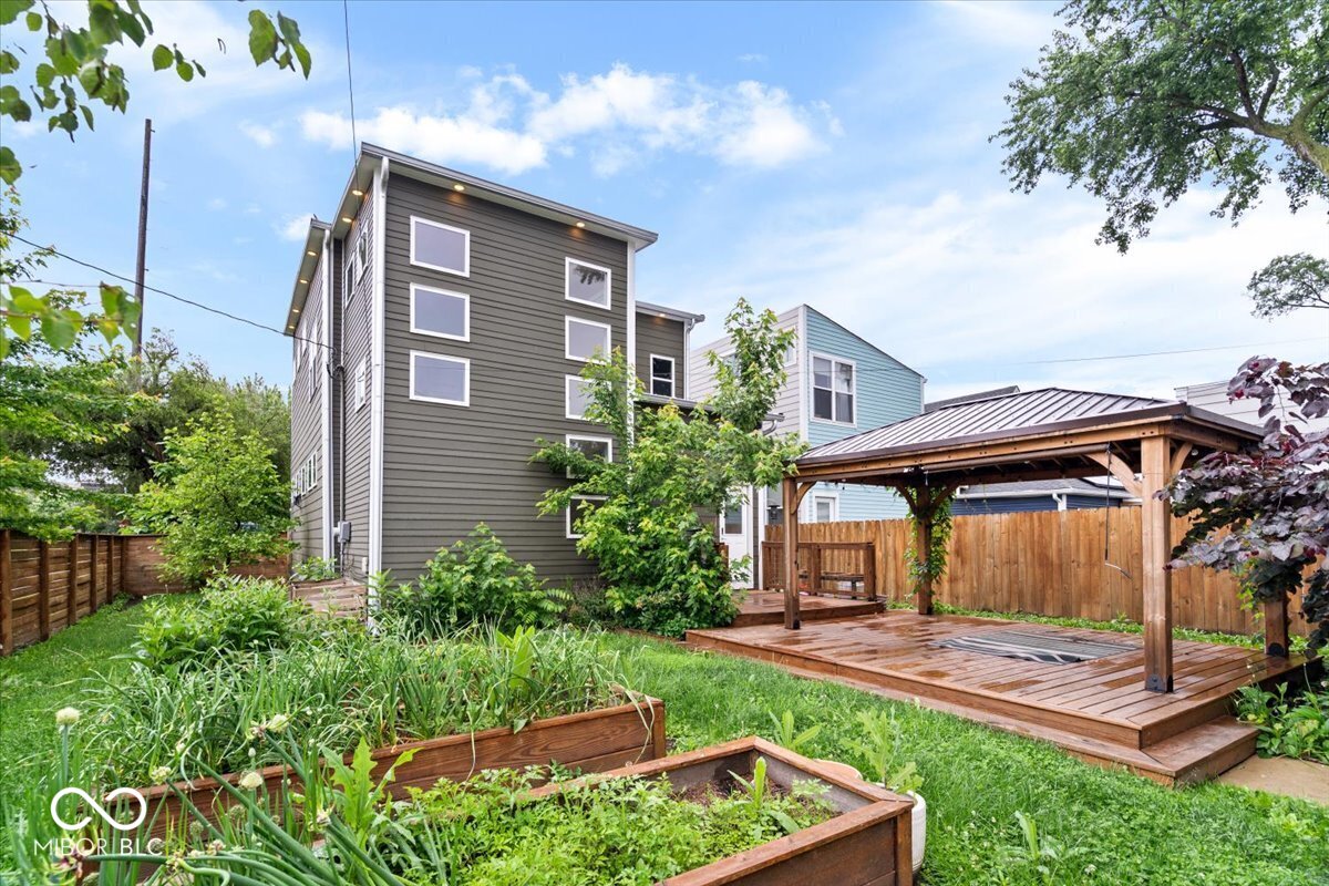 1501 English Avenue