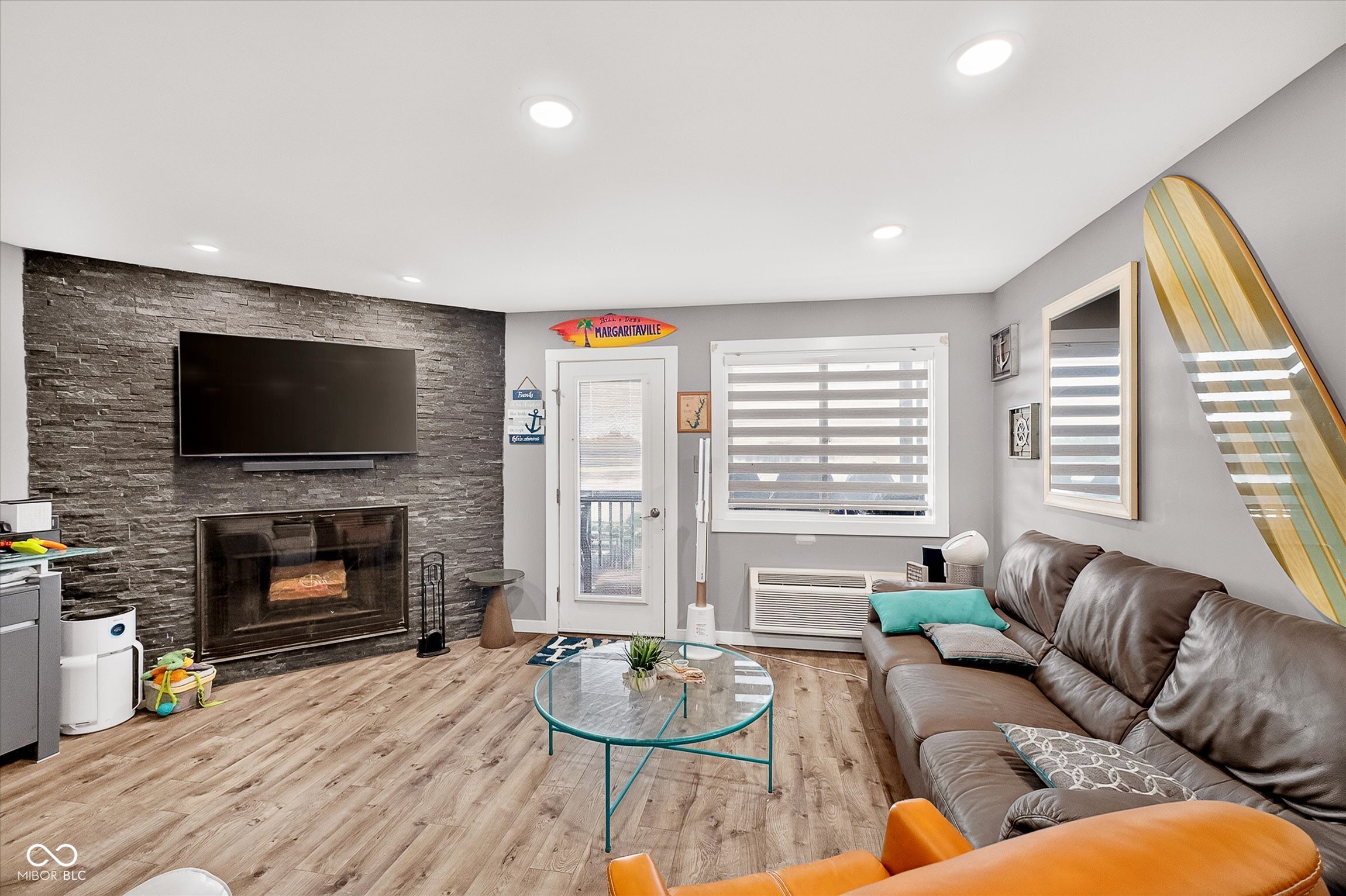 102 Clarendon Drive Unit: APT 305