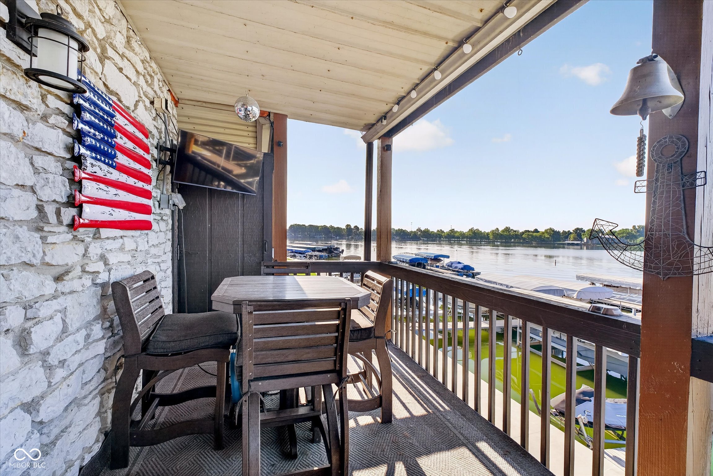 102 Clarendon Drive Unit: APT 305