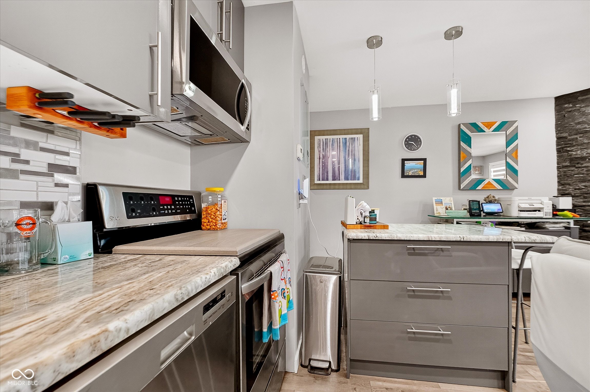 102 Clarendon Drive Unit: APT 305