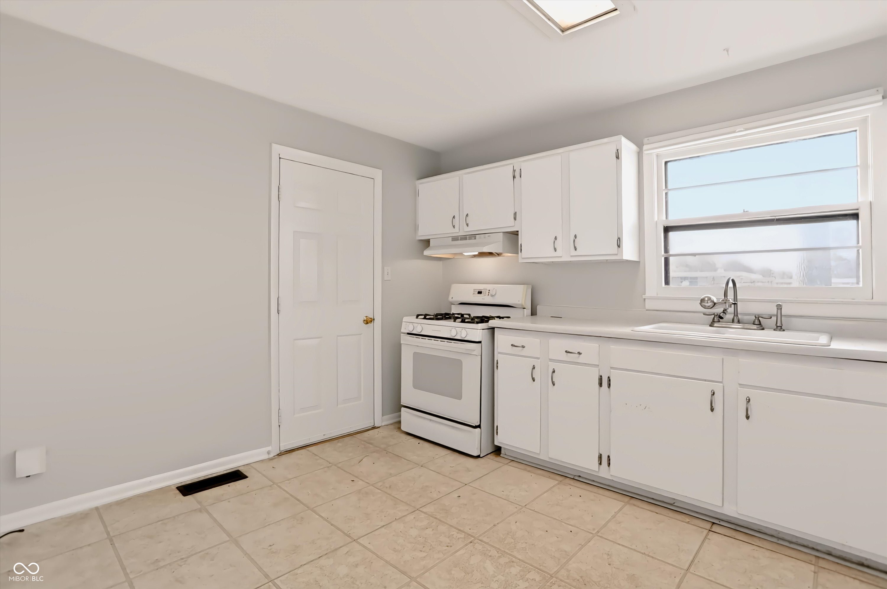 1617 Section Street
