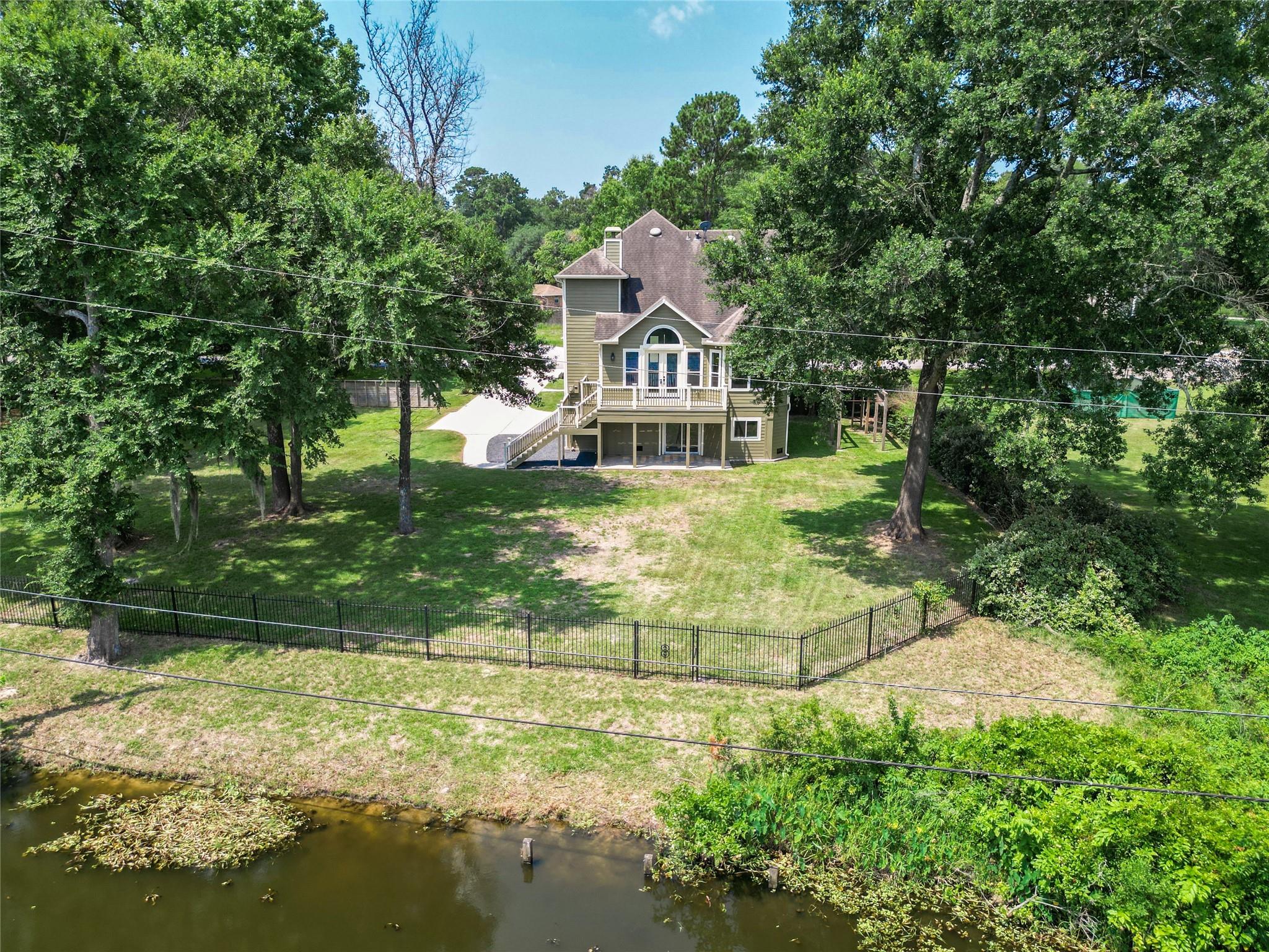 401 Brook Hollow Dr
