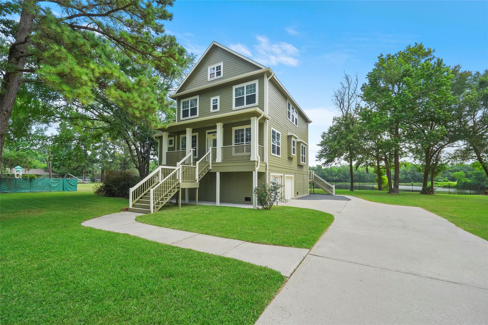 401 Brook Hollow Dr