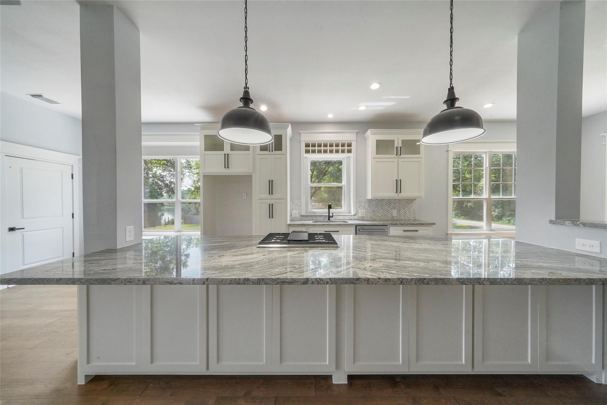 401 Brook Hollow Dr