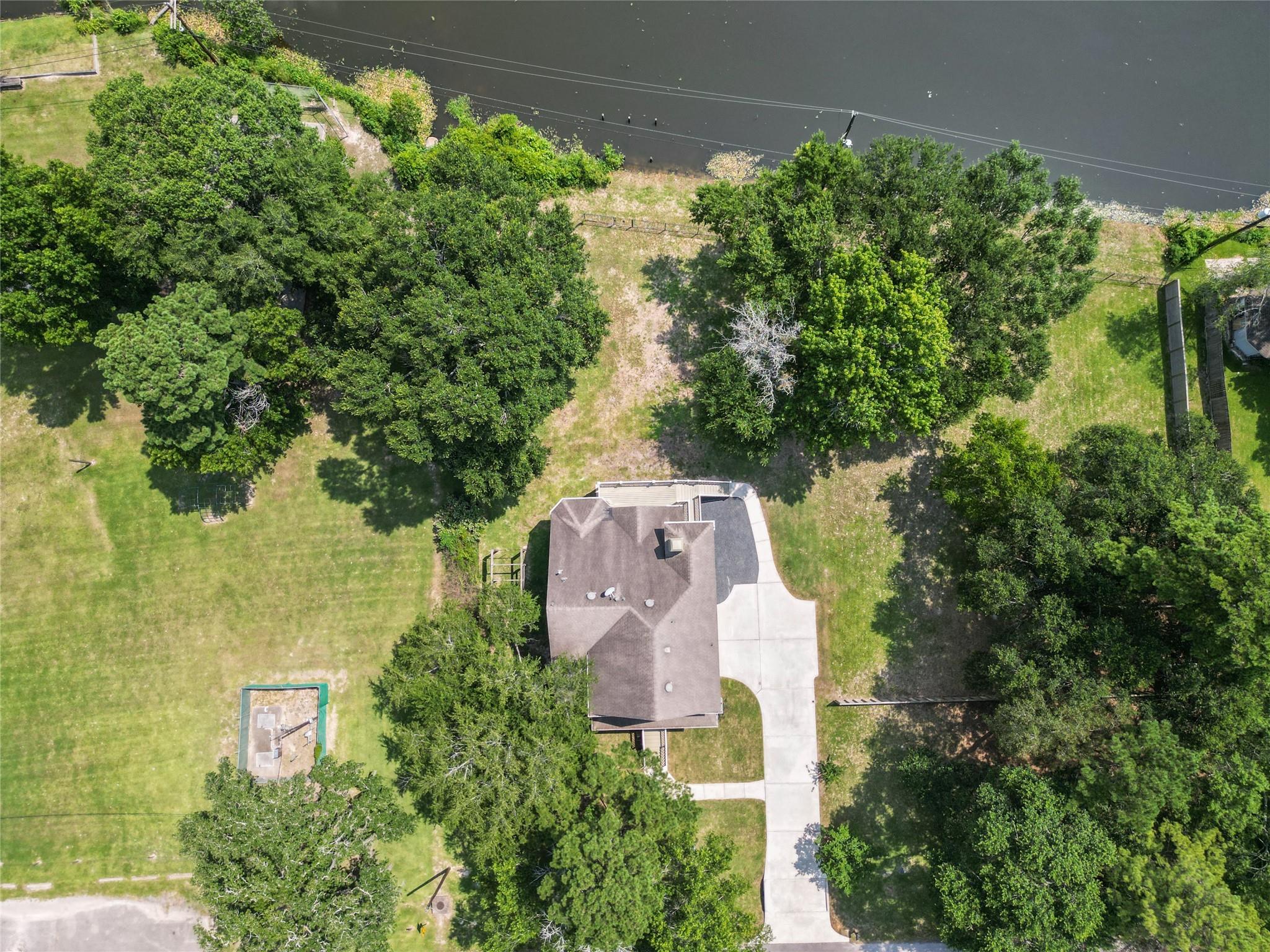 401 Brook Hollow Dr