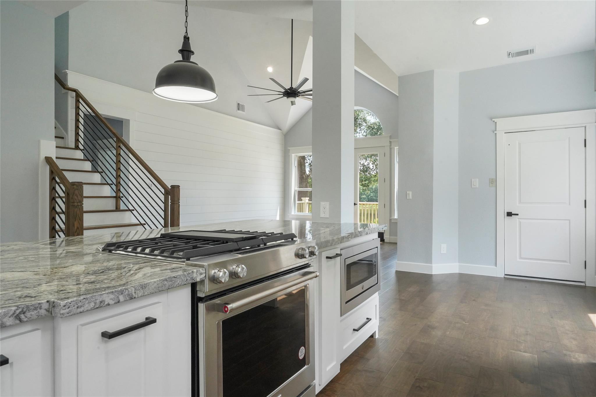 401 Brook Hollow Dr