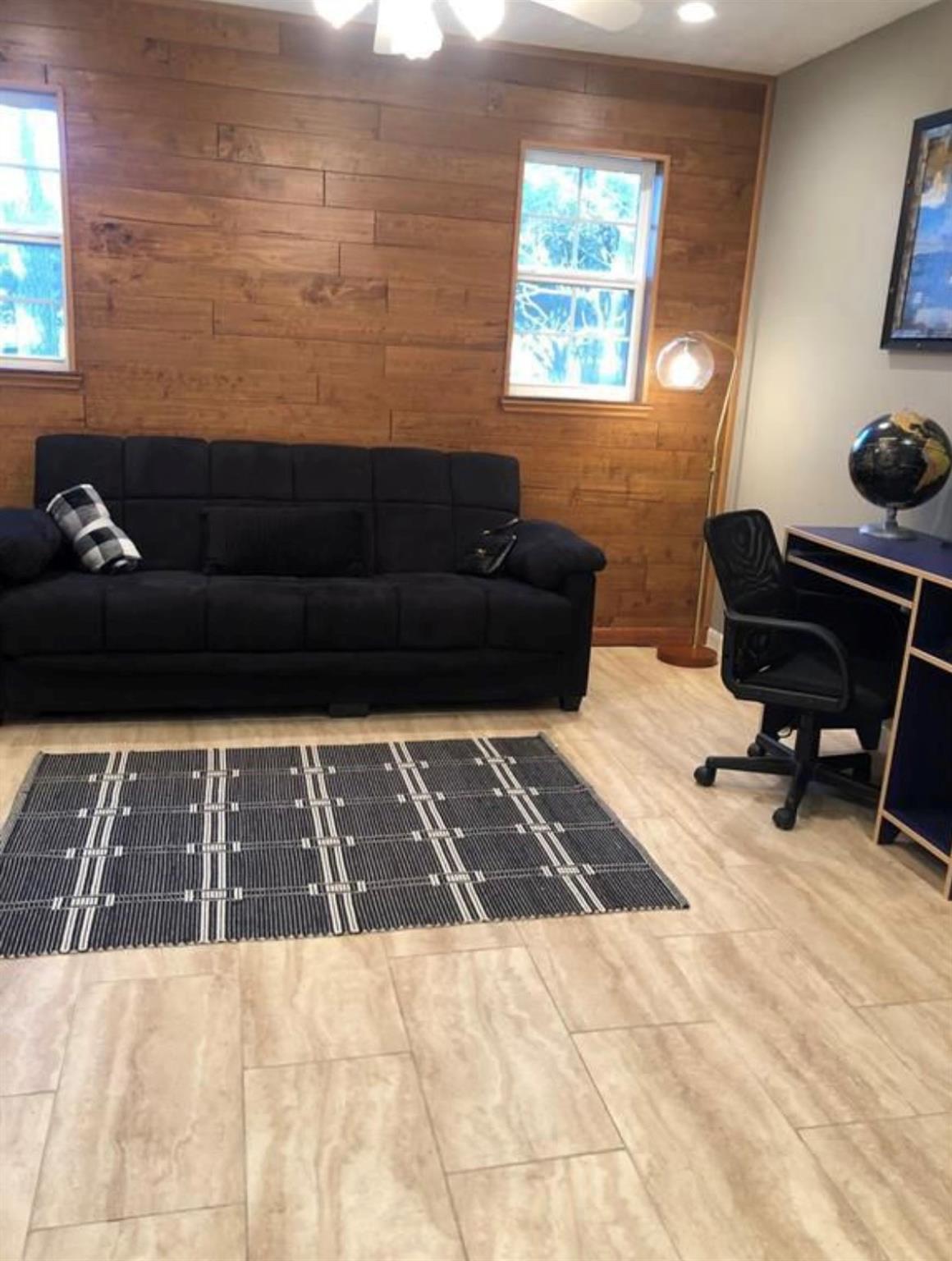 17821 Theiss Mail Route # C