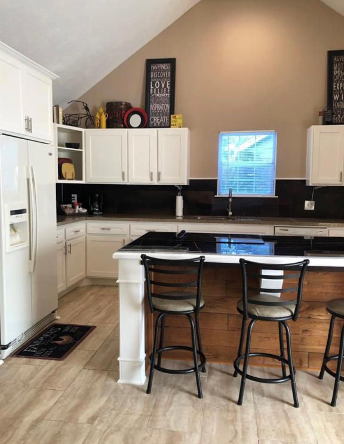 17821 Theiss Mail Route # C