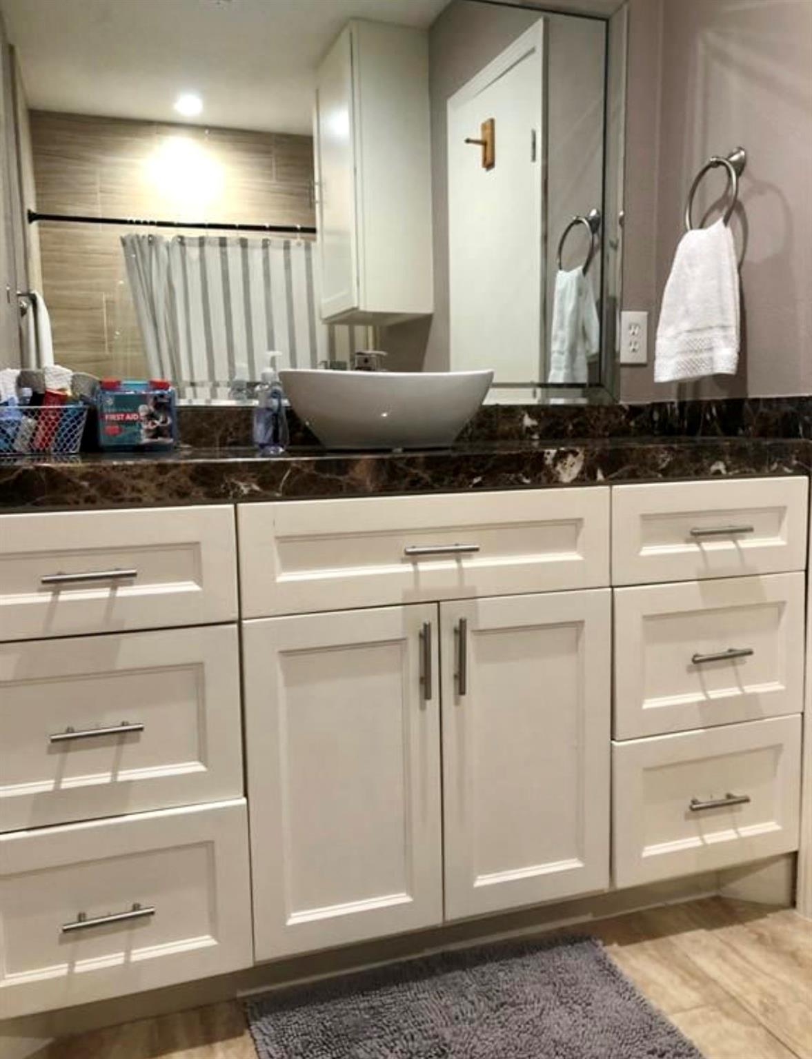 17821 Theiss Mail Route # C