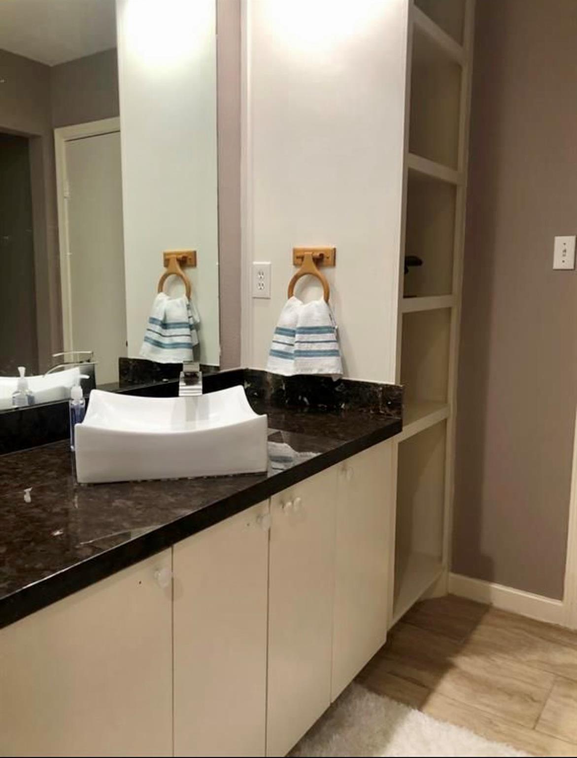 17821 Theiss Mail Route # C