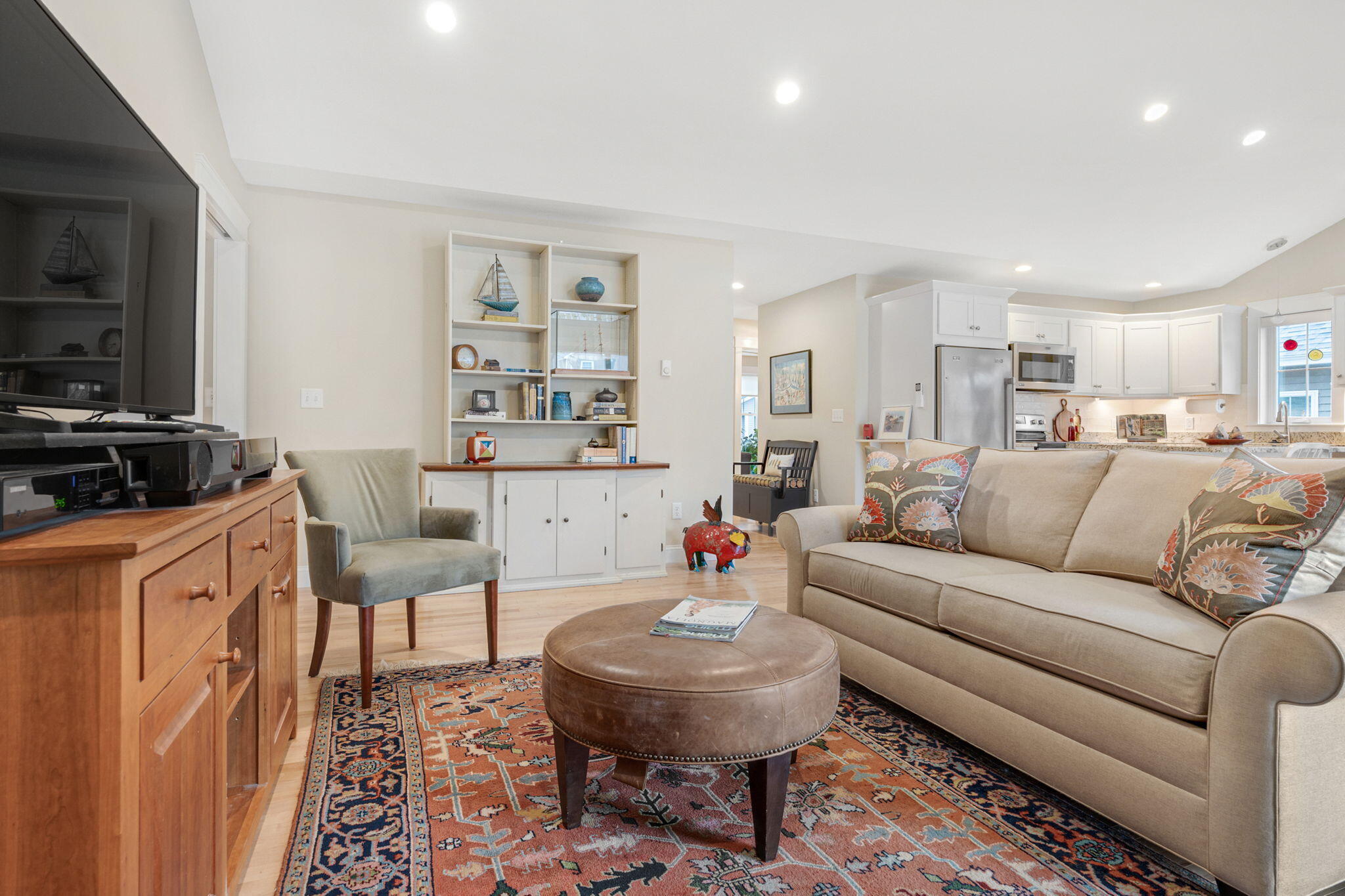 375 Pride Street, 35