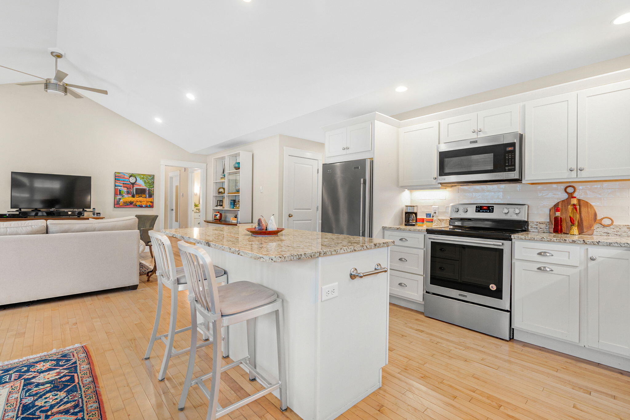 375 Pride Street, 35