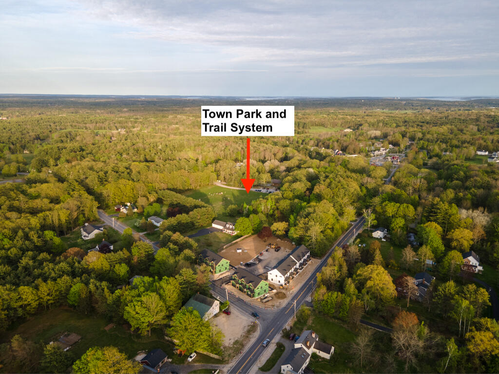 521 Walnut Hill Road, 8