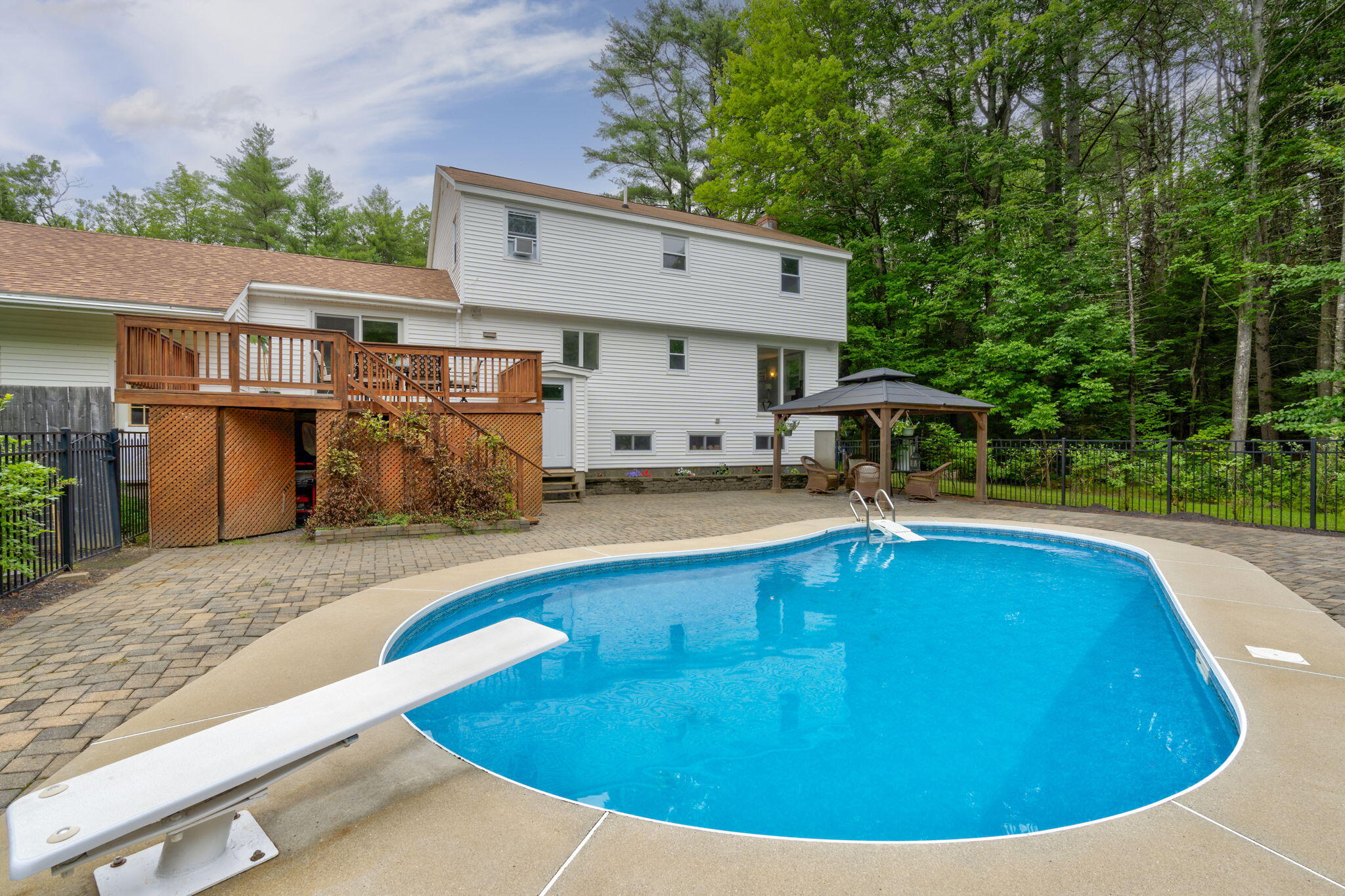 18 Bowie Hill Road
