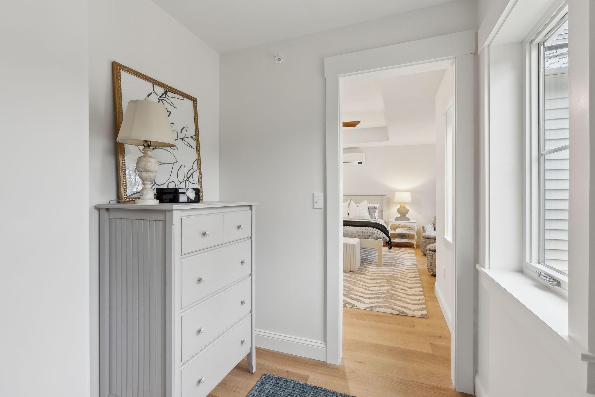 60 Oaken Ridge, 1