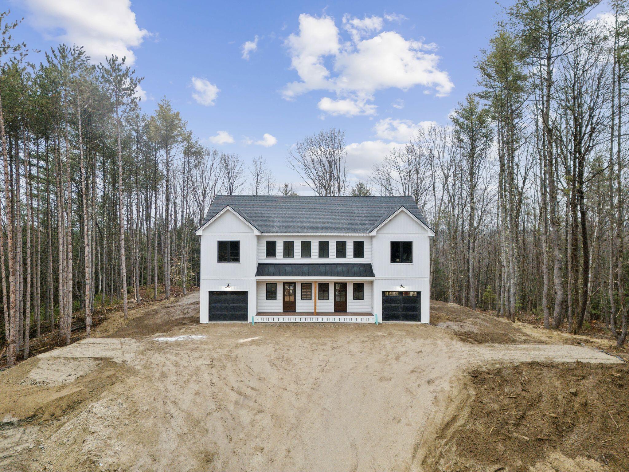 60 Oaken Ridge, 1