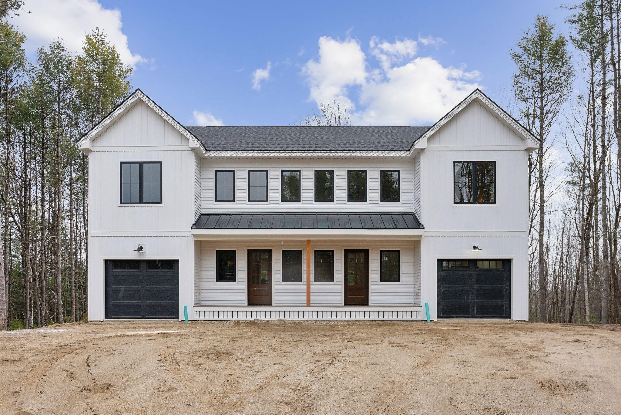 60 Oaken Ridge, 1