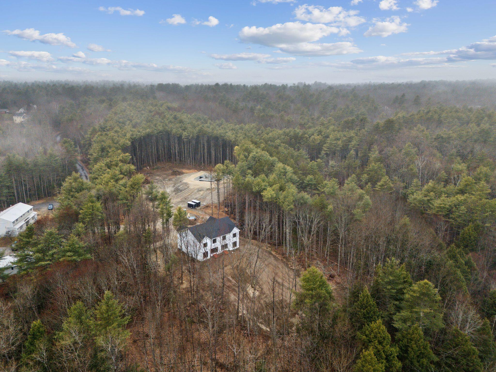 60 Oaken Ridge, 1
